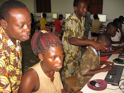 Students and teachers using the upgraded Pi labs in Kuma Adamé