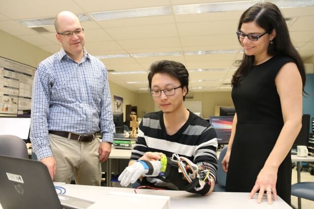 Researchers 3D Print Tremor Suppression Glove to Help Parkinson’s Patients