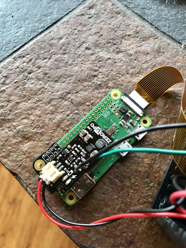 Raspberry Pi- and solar-powered nature camera