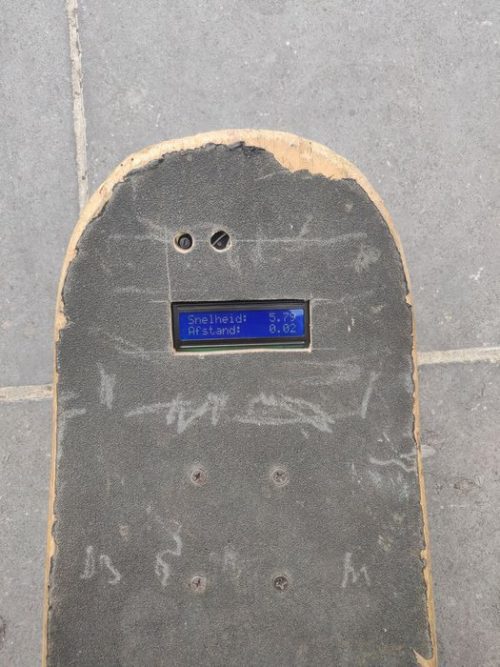Track your speed and distance while skateboarding