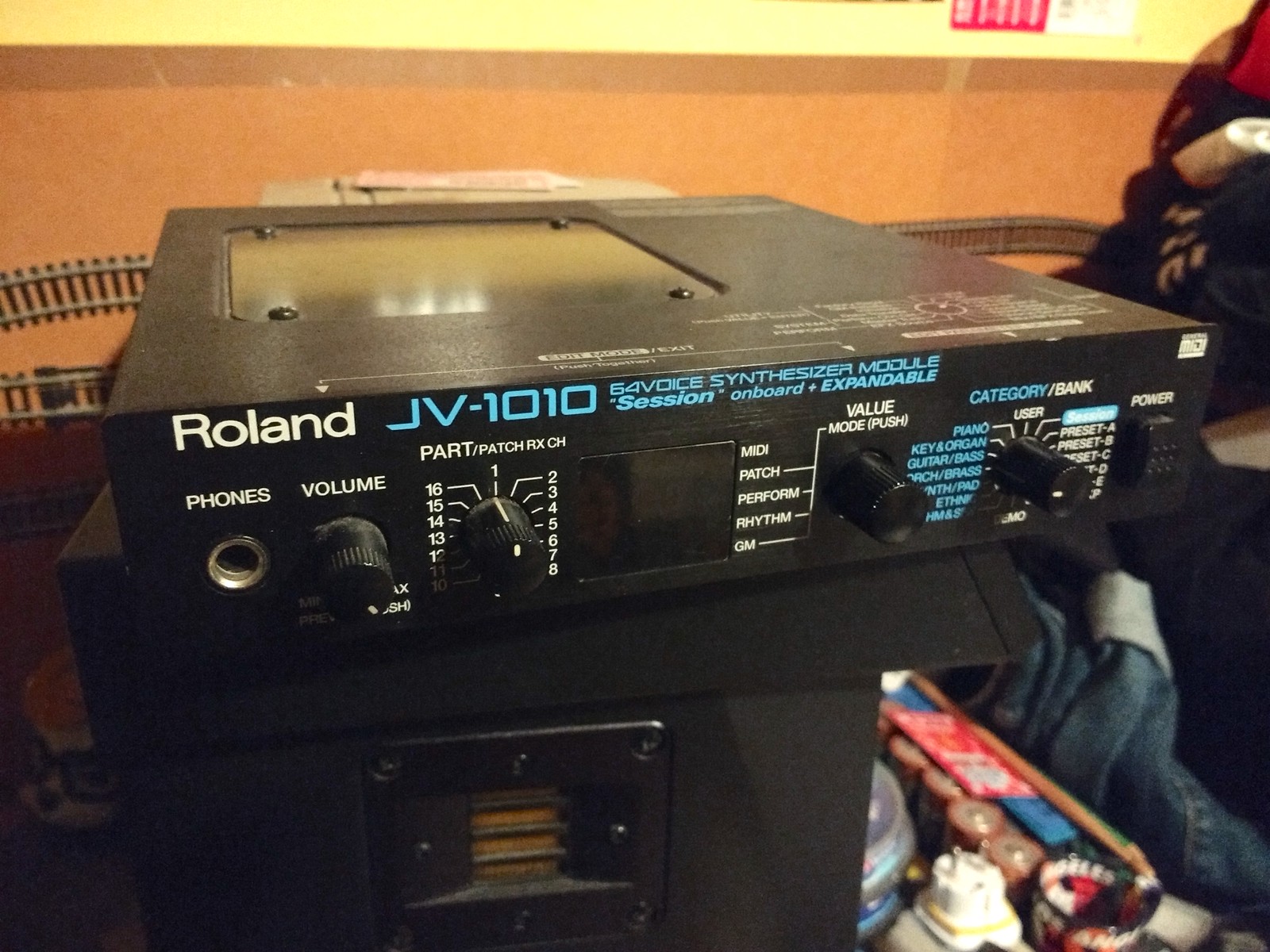 Bugsnax - Kero Kero Bonito's Roland JV-1010