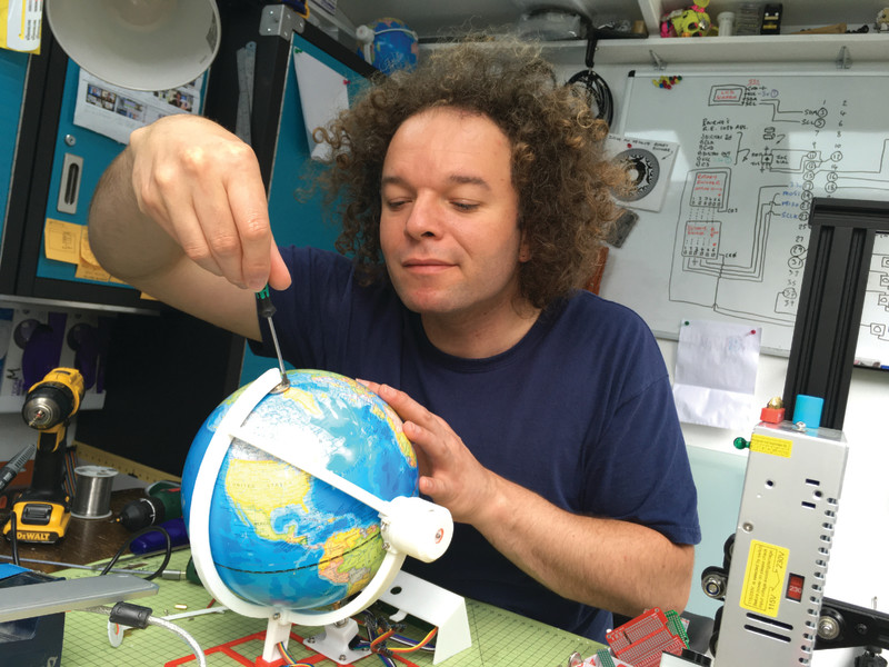 Self-proclaimed ‘prototyping expert’ and ‘technologist’ with an impressive resume of work designing concepts for Dyson, Sugru, Lego, DesignSpark, and even TV.