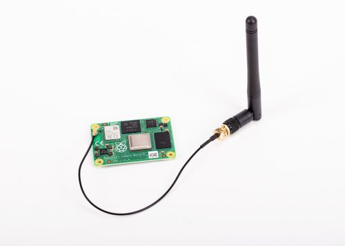 Antenna Kit and Compute Module 4