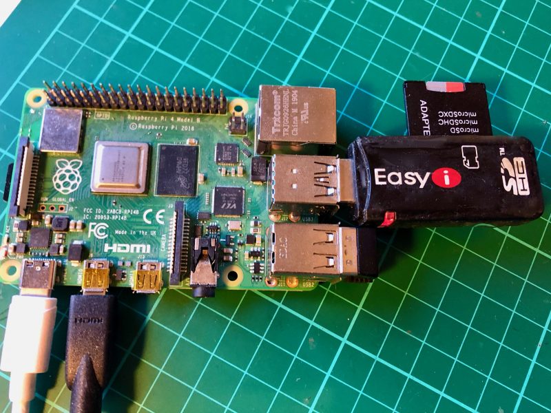Raspberry Pi 4 with USB card reader
