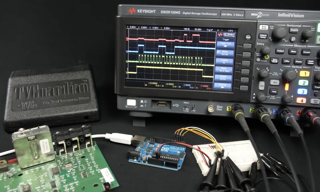 See how Ben Eater reverse engineered an ’80s TV-censoring device