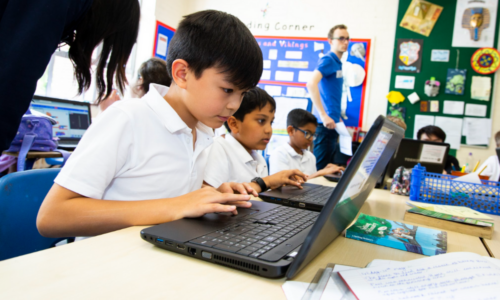 Integrating computational thinking into primary teaching