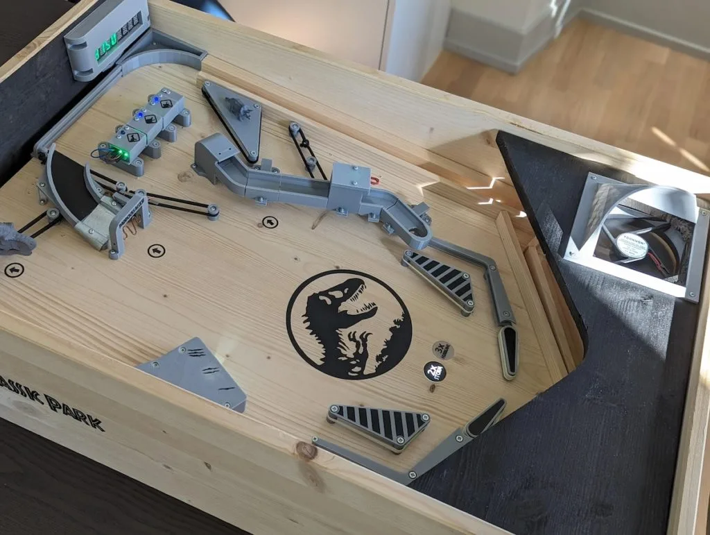 This DIY Jurassic Park pinball machine is a T-Rexcellent use of Arduino