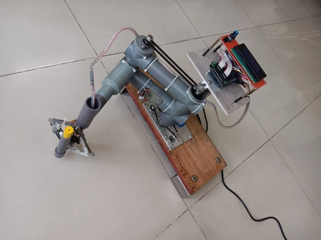 Building your own affordable SCARA plotter with Arduino