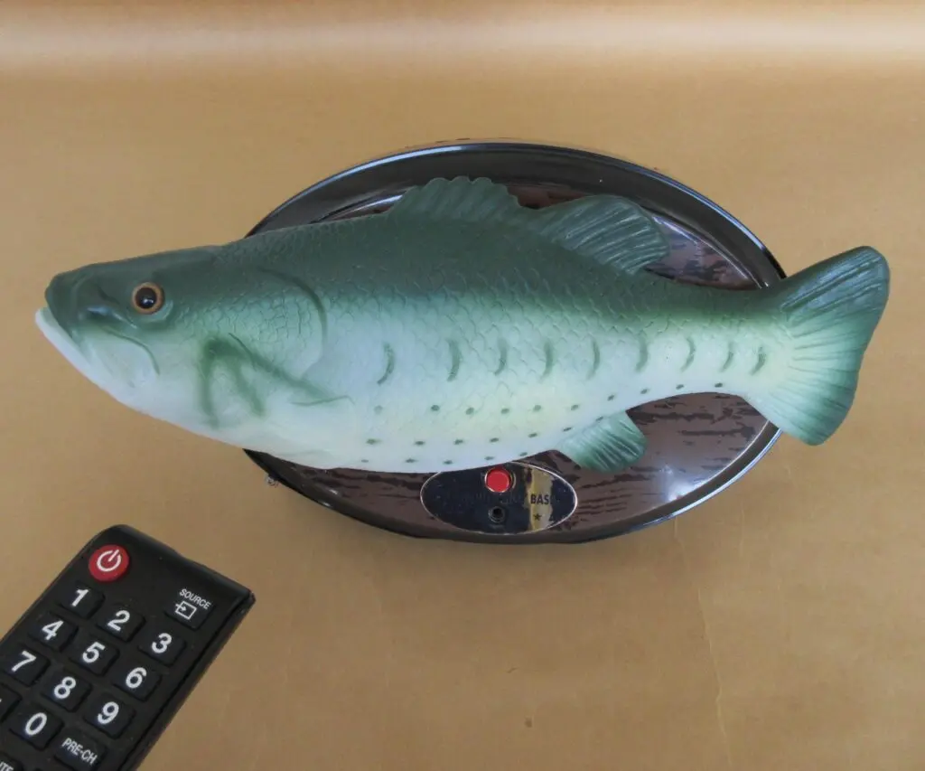 Giving Billy Bass the arti-fish-al intelligence he always deserved