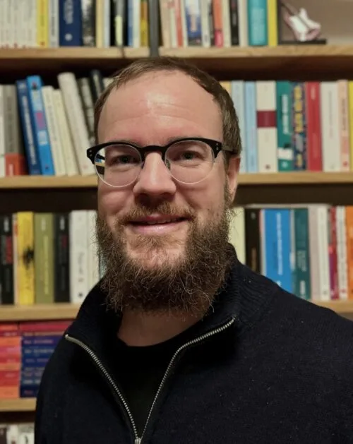 Supporting teachers to integrate AI in K–12 CS education
