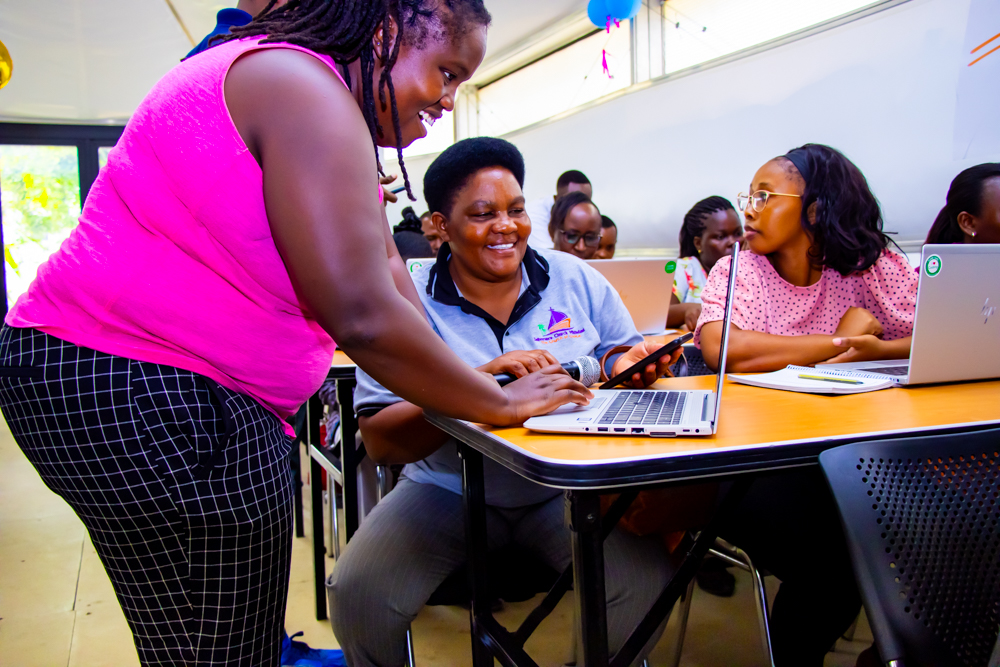 Teaching digital literacy without devices